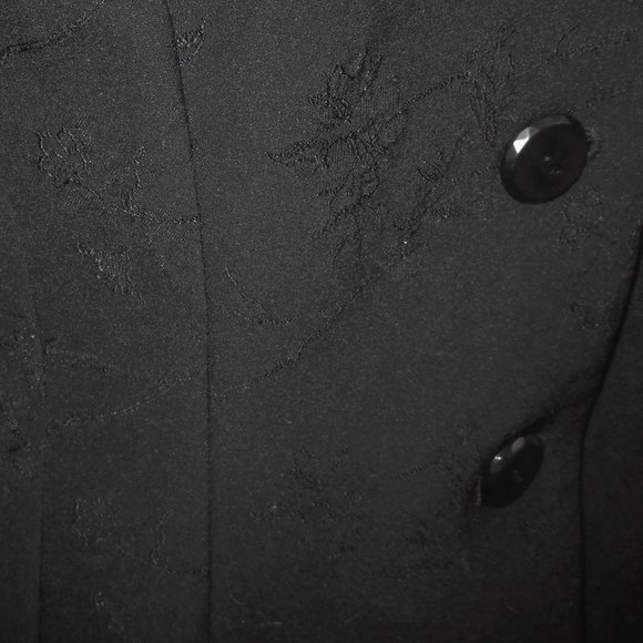 Dana Buchman Black Lined Coat - Size 4 - Picture 10 of 13